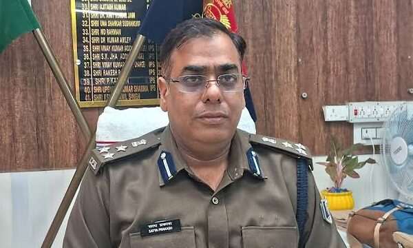 तबादले के बाद बक्सर में 44 पुलिस अफसरों की आमद, इनमें 3 इंस्पेक्टर और 41 सब इंस्पेक्टर बक्सर में 44 पुलिस अफसरों की तैनाती – इंस्पेक्टर और सब इंस्पेक्टर की सूची