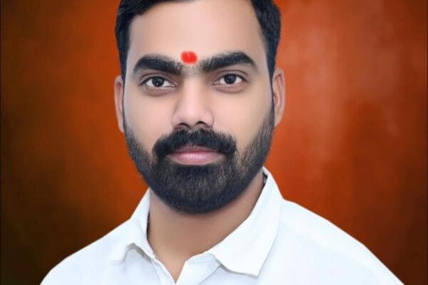 बक्सर: भाजपा ने मोर्चा अध्यक्षों की सूची जारी की, अविनाश पांडेय बने युवा मोर्चा अध्यक्ष बक्सर भाजपा युवा मोर्चा अध्यक्ष अविनाश पांडेय की नियुक्ति